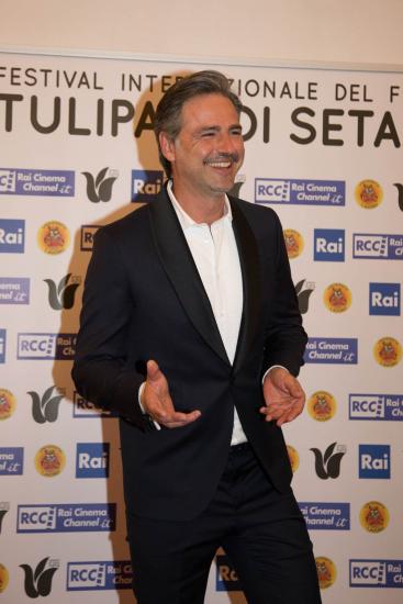  Mg 8342 40963900645 O